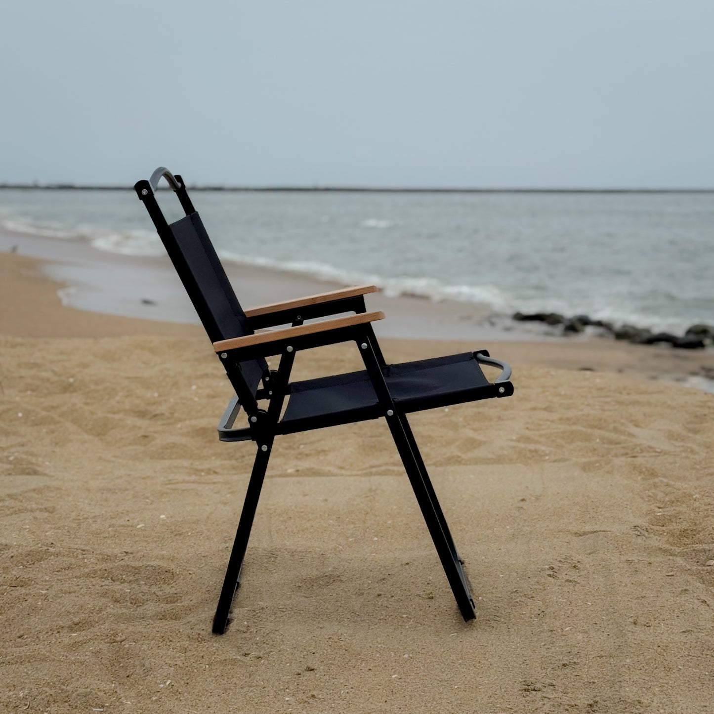 YAANA UrbanLounge | Premium Wood Armrest Outdoor Folding Chair